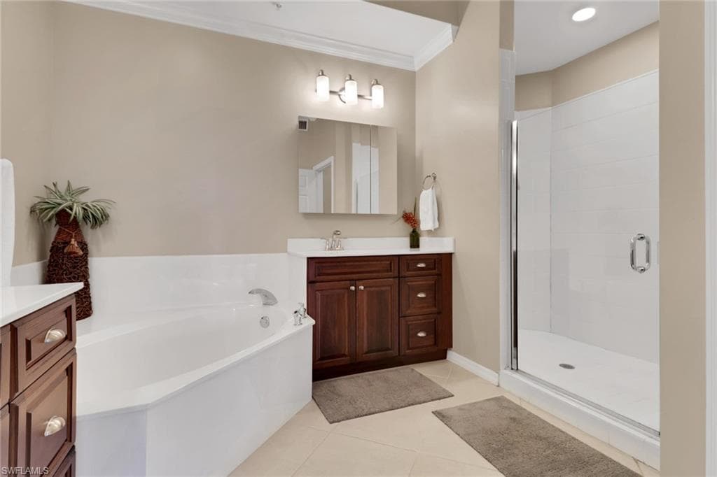 450 Bayfront Pl 4509, Naples, FL 34102-9