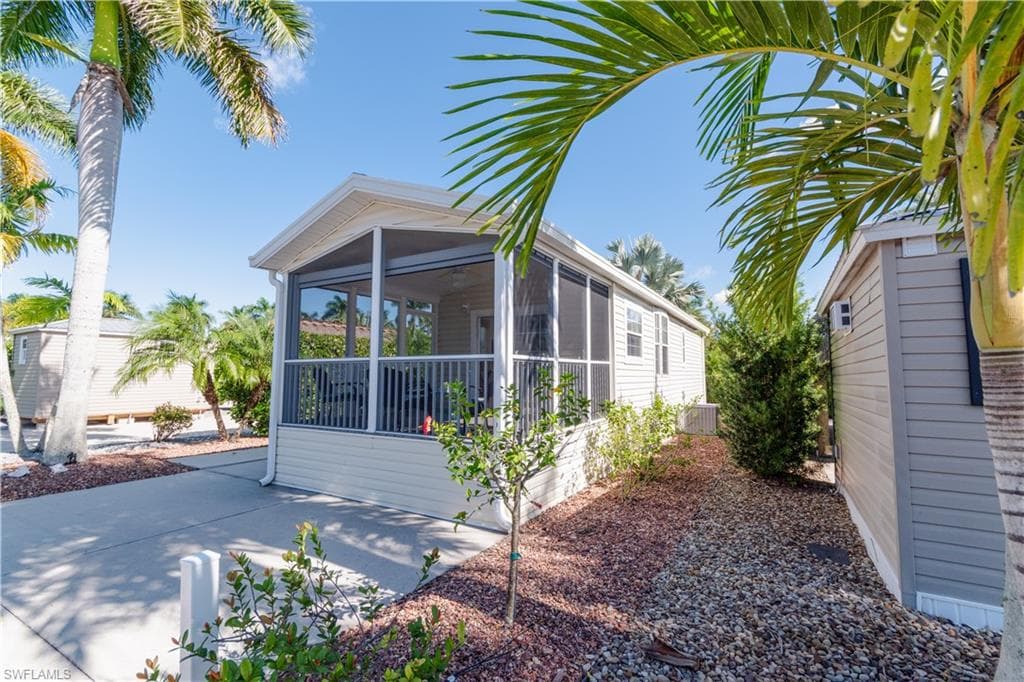 5500 Cypress Trail Resort Cir, Fort Myers, FL 33905-3