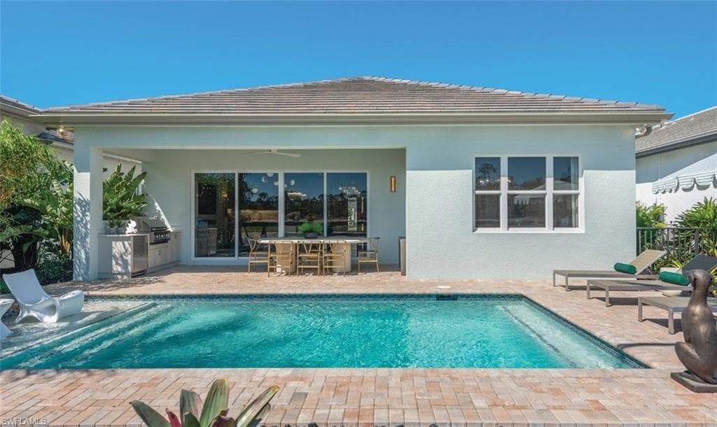 2553 Kingfisher Dr, Naples, FL 34112-7