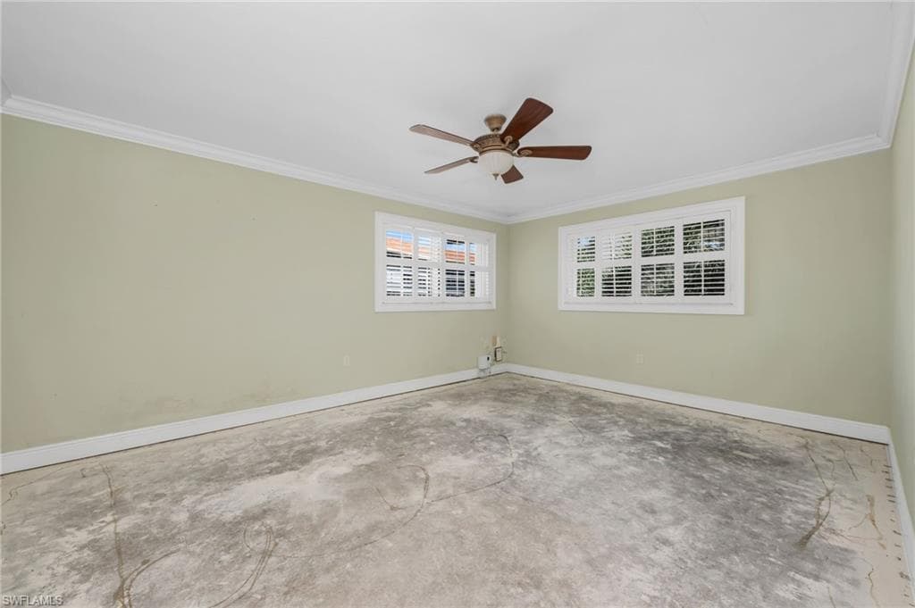 222 Harbour Dr 301, Naples, FL 34103-14