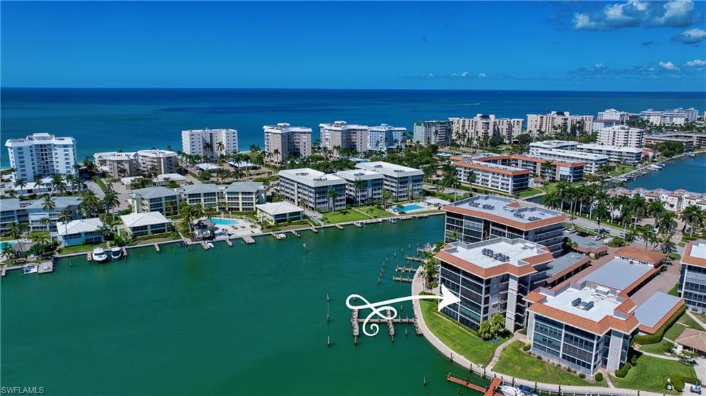 222 Harbour Dr 301, Naples, FL 34103-1
