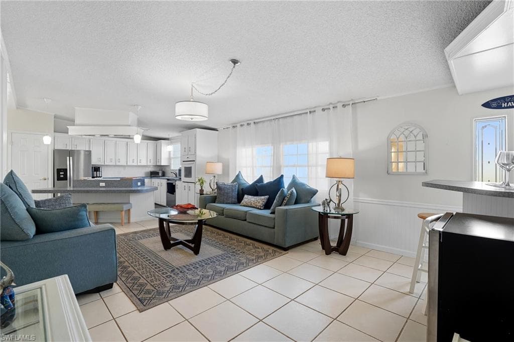 114 Audubon Rd, Naples, FL 34114-17