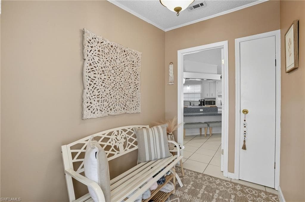 114 Audubon Rd, Naples, FL 34114-19