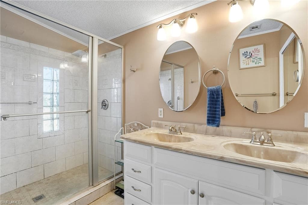 114 Audubon Rd, Naples, FL 34114-25