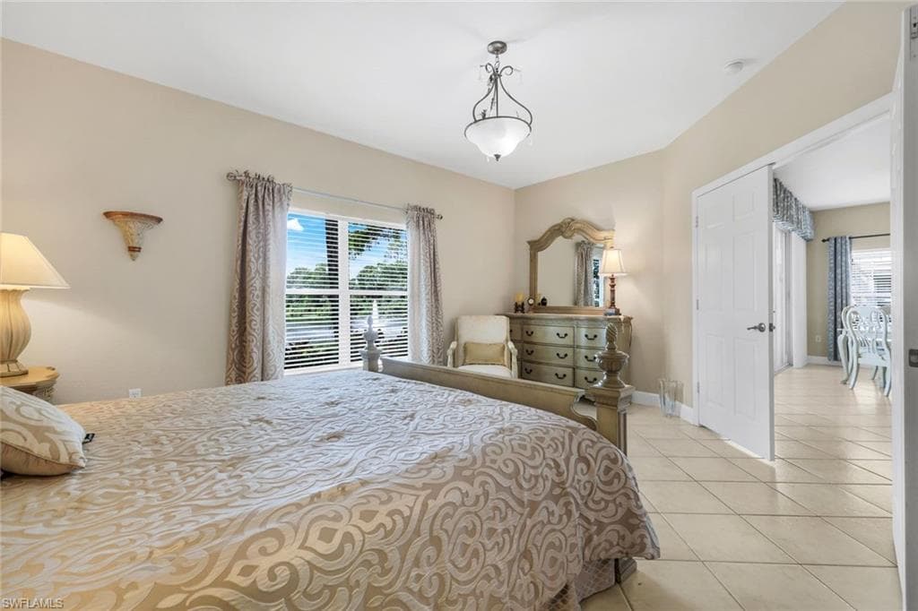 5650 Northboro Dr 102, Naples, FL 34110-18