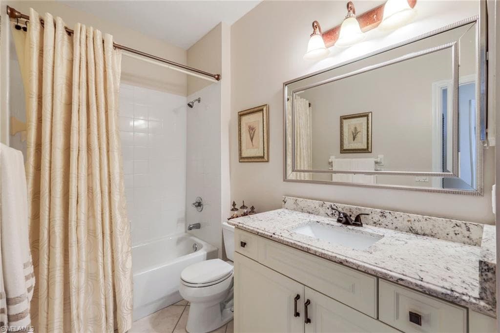5650 Northboro Dr 102, Naples, FL 34110-21