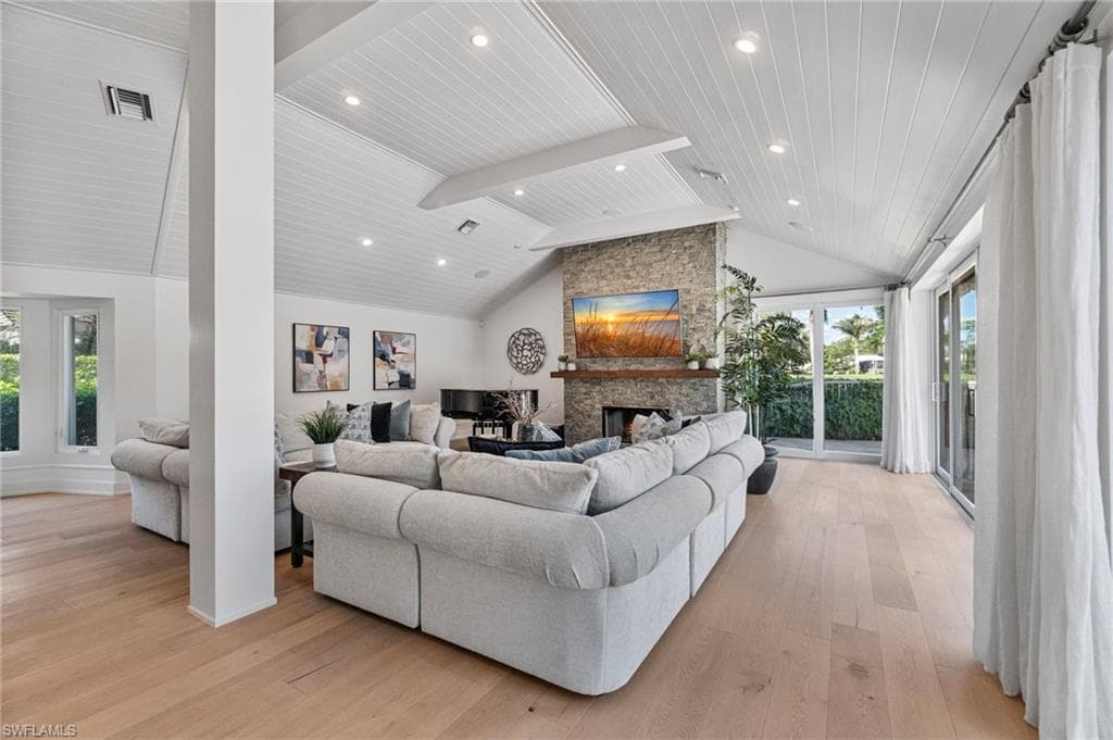 4467 Silver Fox Dr, Naples, FL 34119-16