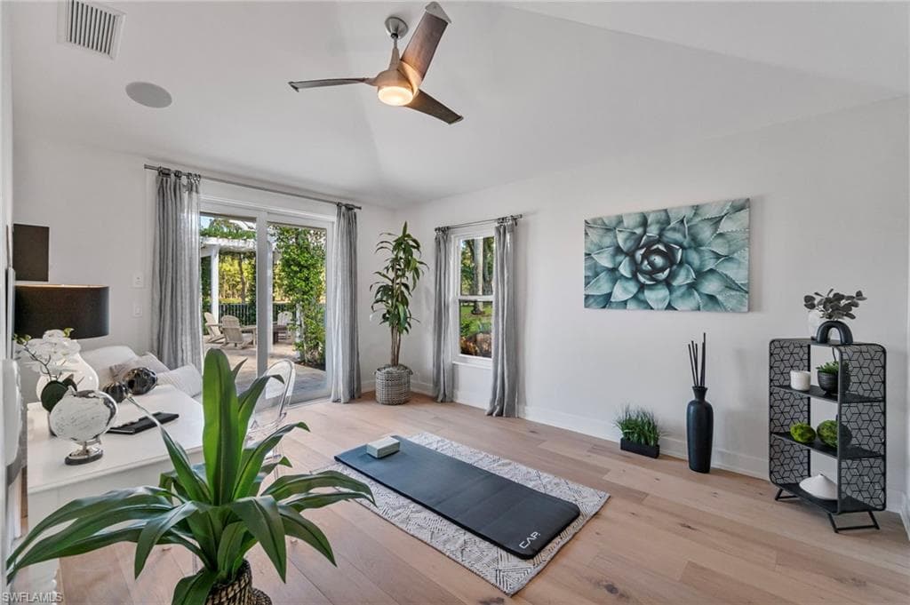4467 Silver Fox Dr, Naples, FL 34119-22