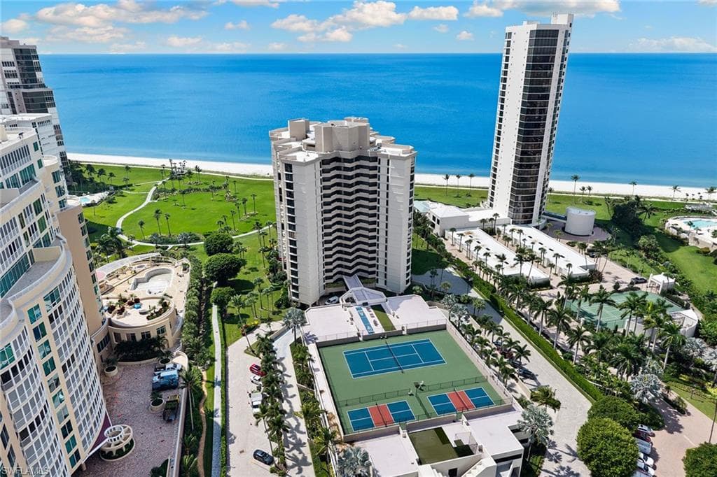 4551 Gulf Shore Blvd N 400, Naples, FL 34103-26