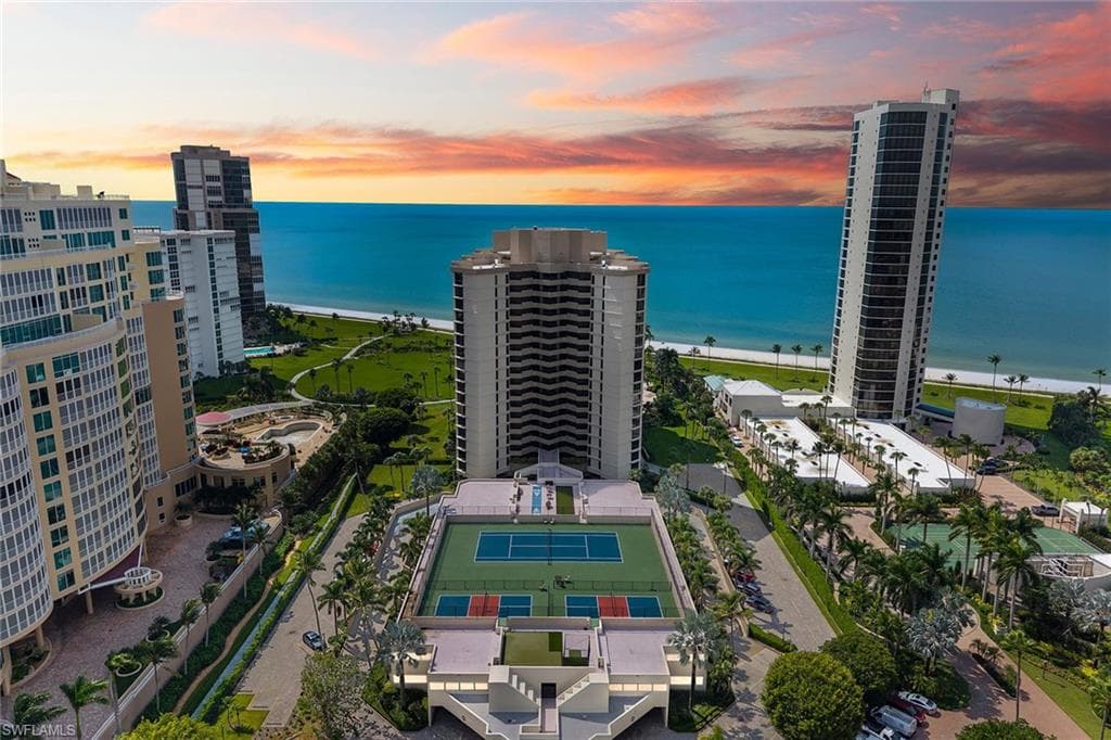 4551 Gulf Shore Blvd N 400, Naples, FL 34103-1