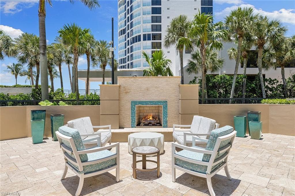 4551 Gulf Shore Blvd N 400, Naples, FL 34103-37