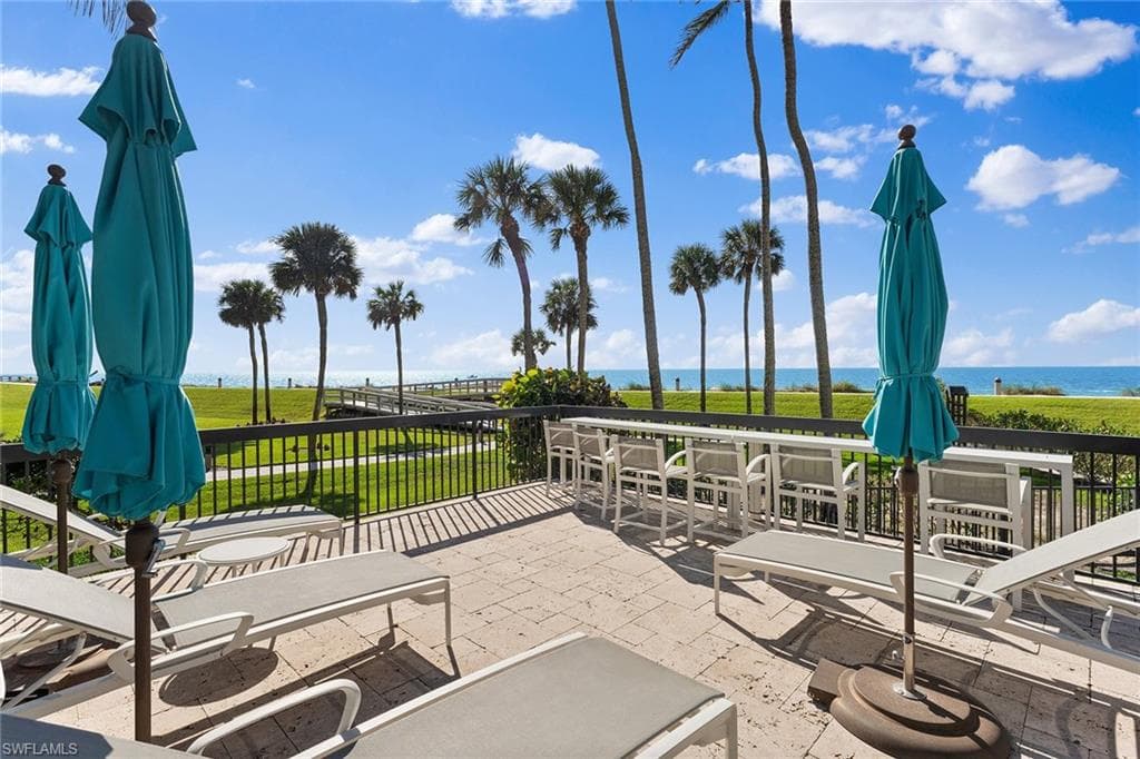 4551 Gulf Shore Blvd N 400, Naples, FL 34103-39