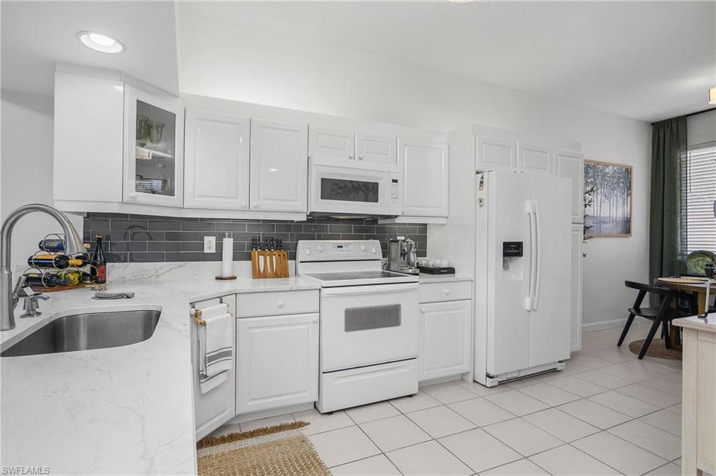 6750 Beach Resort Dr 1907, Naples, FL 34114-7