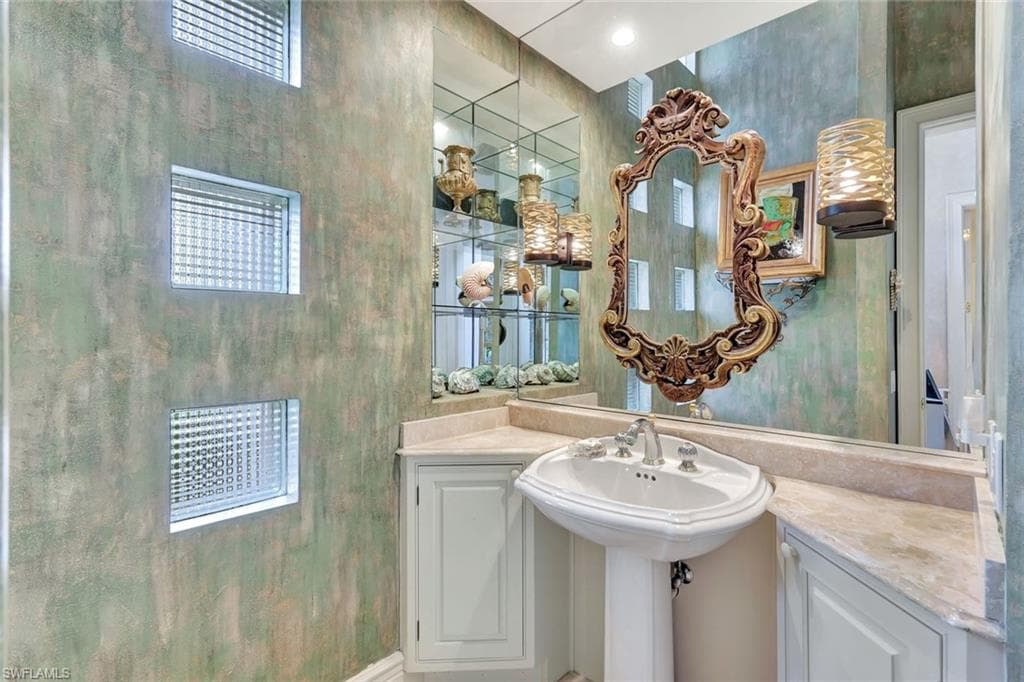 7261 Tilden Ln, Naples, FL 34108-26