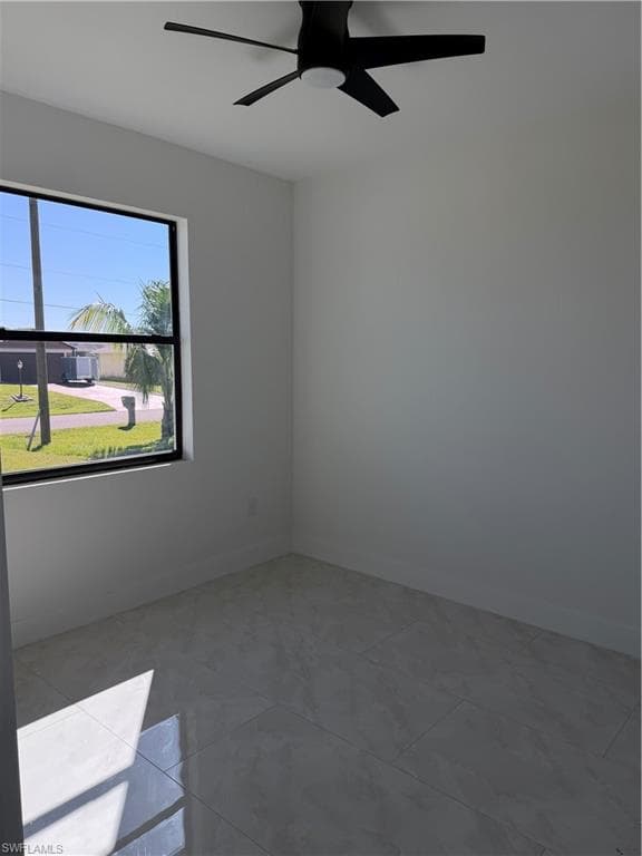 817 Atherton Ave, Lehigh Acres, FL 33971-15
