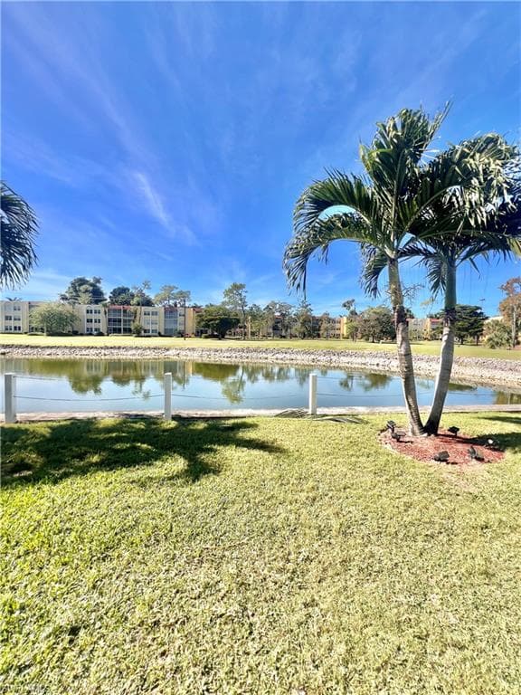 295 Quail Forest Blvd 119, Naples, FL 34105-22
