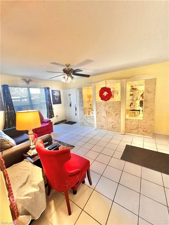 295 Quail Forest Blvd 119, Naples, FL 34105-4