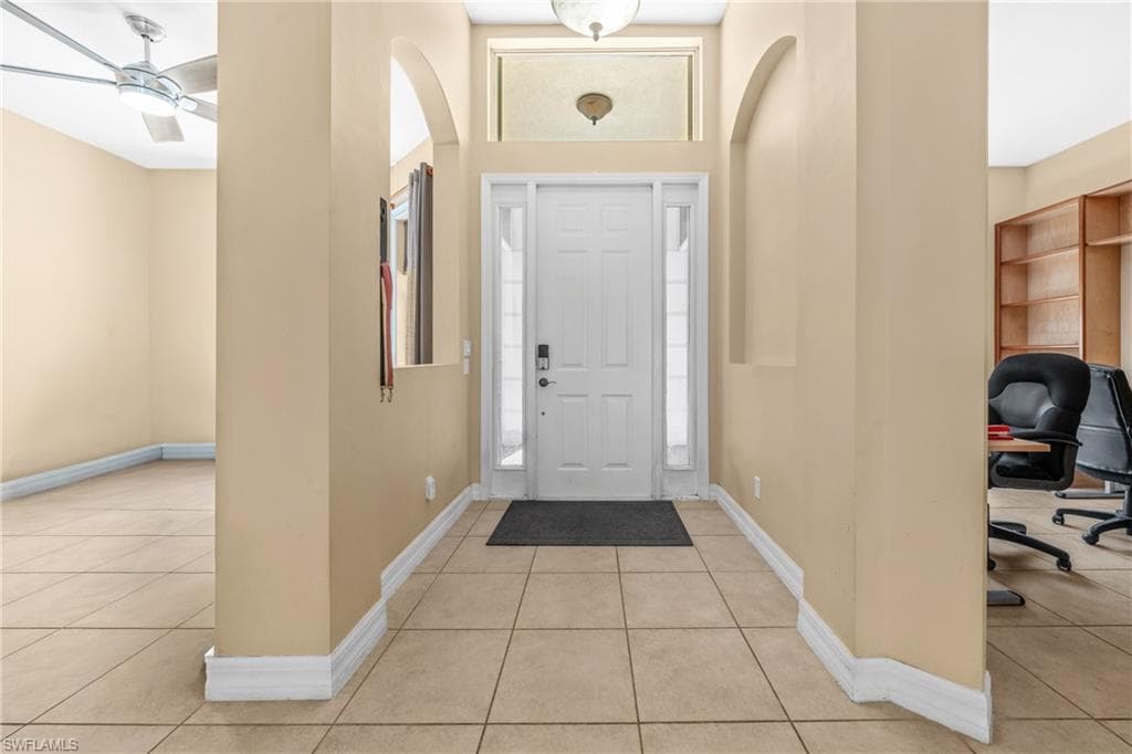 615 12th Ave NE, Naples, FL 34120-19