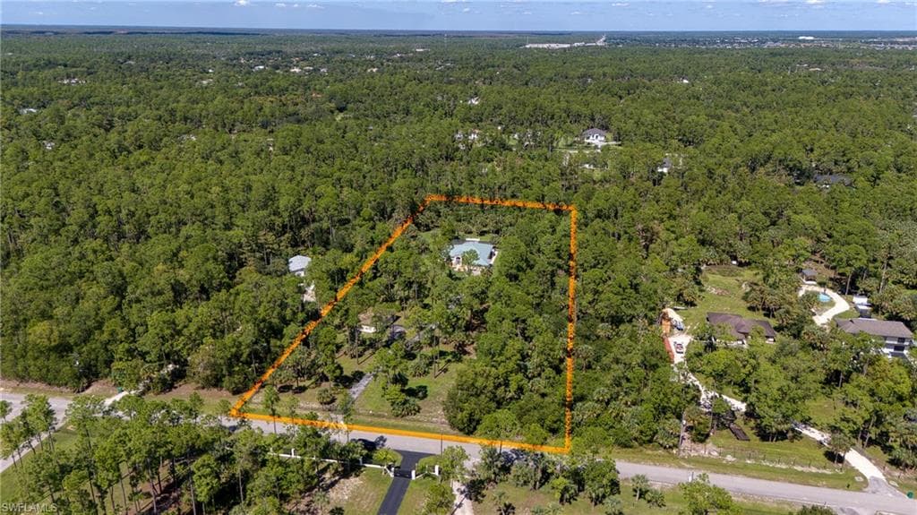 615 12th Ave NE, Naples, FL 34120-2