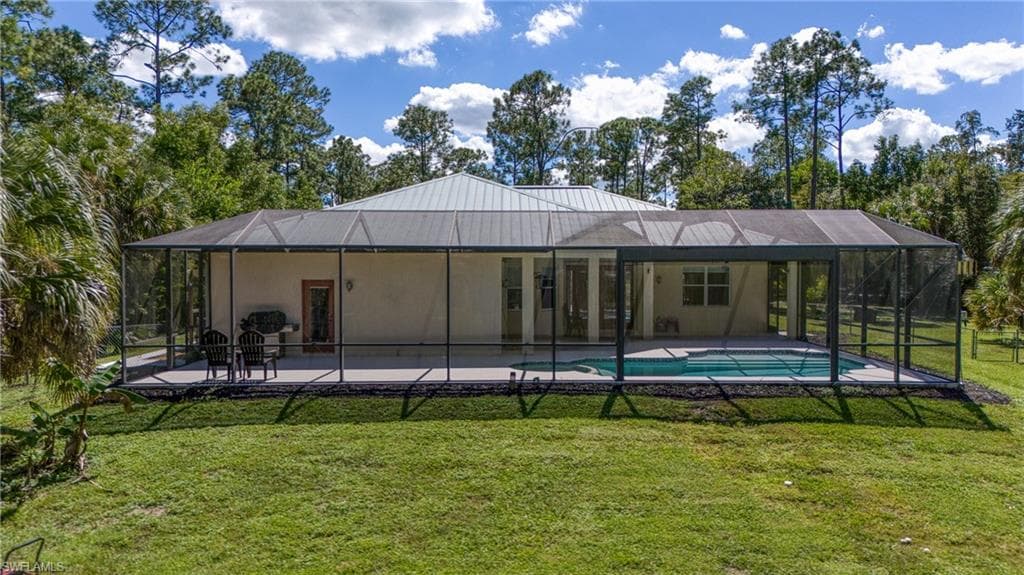 615 12th Ave NE, Naples, FL 34120-42