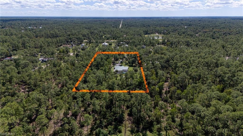 615 12th Ave NE, Naples, FL 34120-48