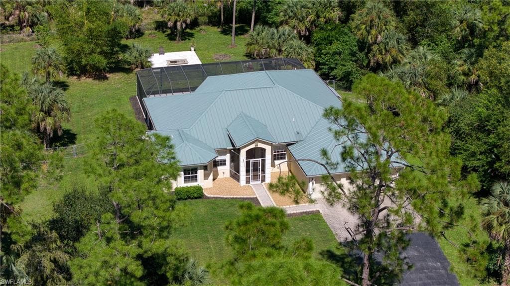 615 12th Ave NE, Naples, FL 34120-49