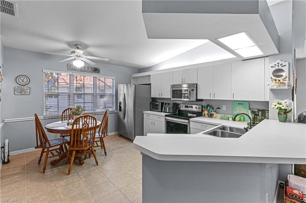 2440 Old Groves Rd C201, Naples, FL 34109-10