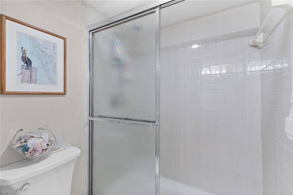 100 Stevens Landing Dr 305, Marco Island, FL 34145-19