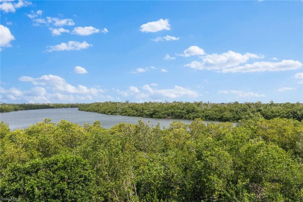 100 Stevens Landing Dr 305, Marco Island, FL 34145-4