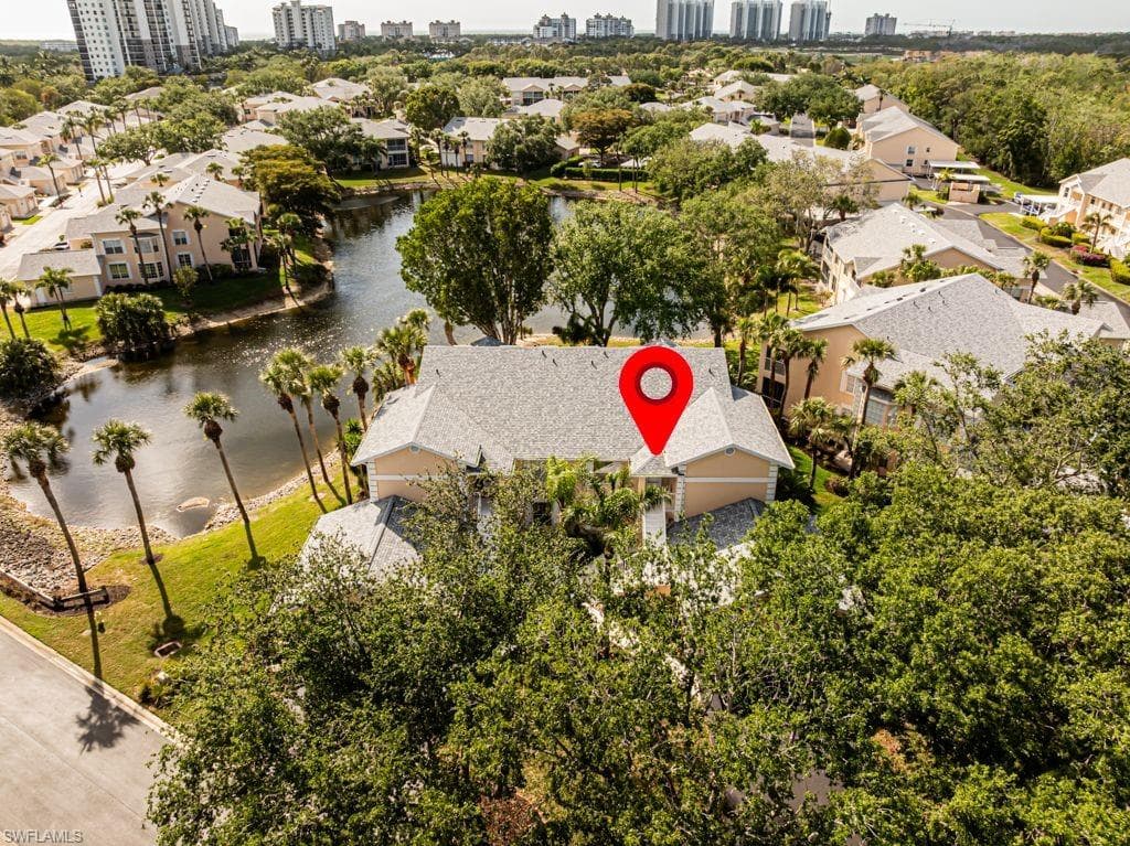 736 Wiggins Lake Dr 202, Naples, FL 34110-36