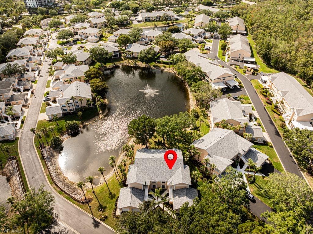 736 Wiggins Lake Dr 202, Naples, FL 34110-38