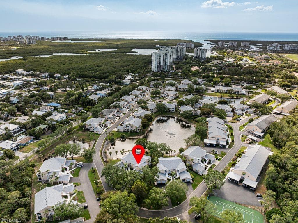 736 Wiggins Lake Dr 202, Naples, FL 34110-40