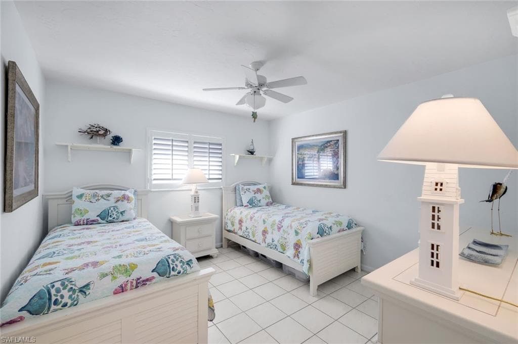 623 98th Ave N, Naples, FL 34108-8