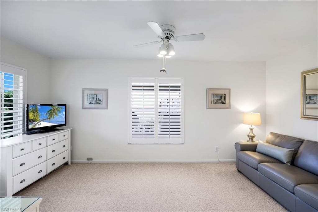 623 98th Ave N, Naples, FL 34108-10