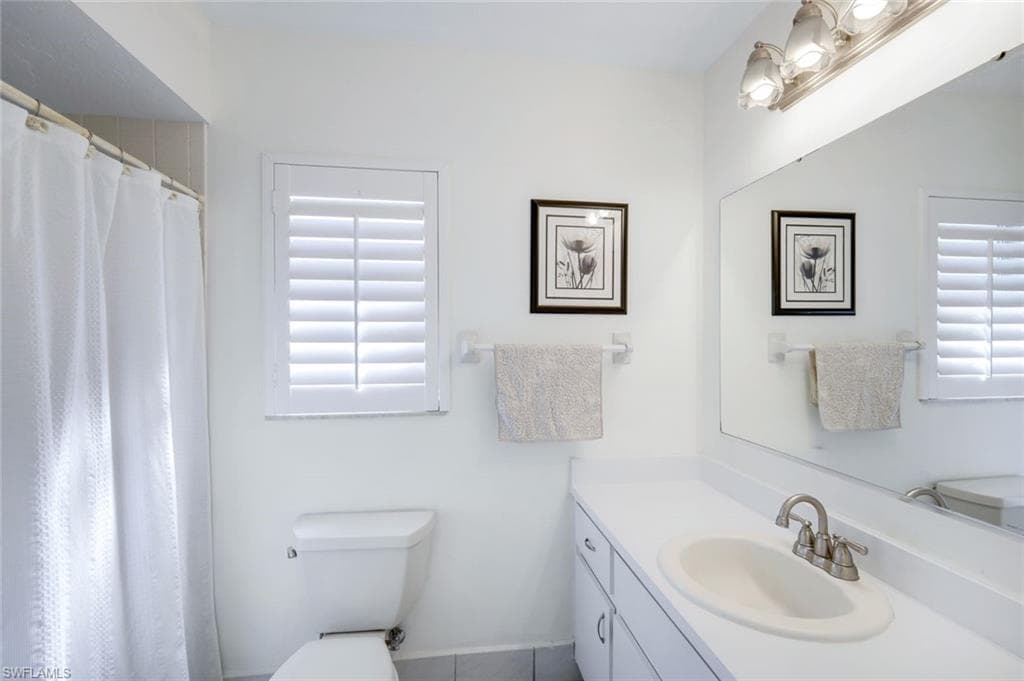 623 98th Ave N, Naples, FL 34108-7