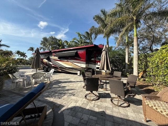 4840 Carriage Ct, Naples, FL 34114-15