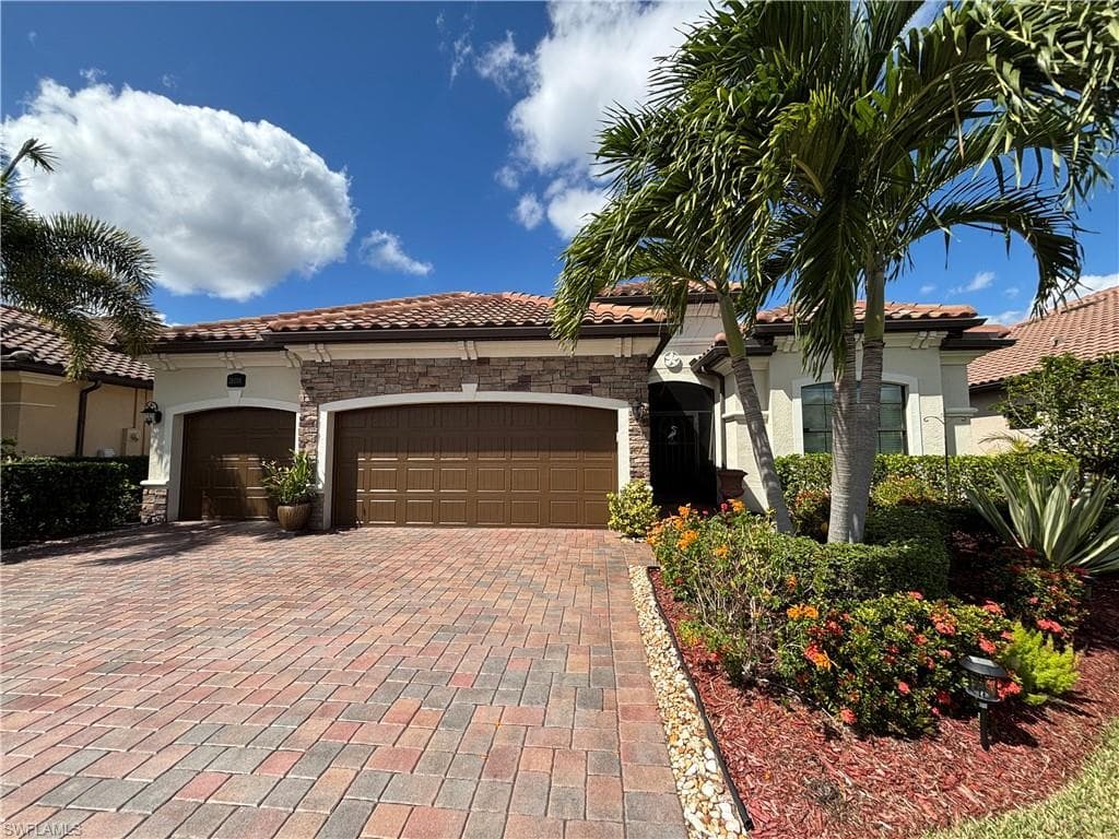 28058 Kerry Ct, Bonita Springs, FL 34135-1