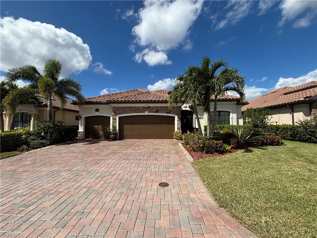 28058 Kerry Ct, Bonita Springs, FL 34135-34