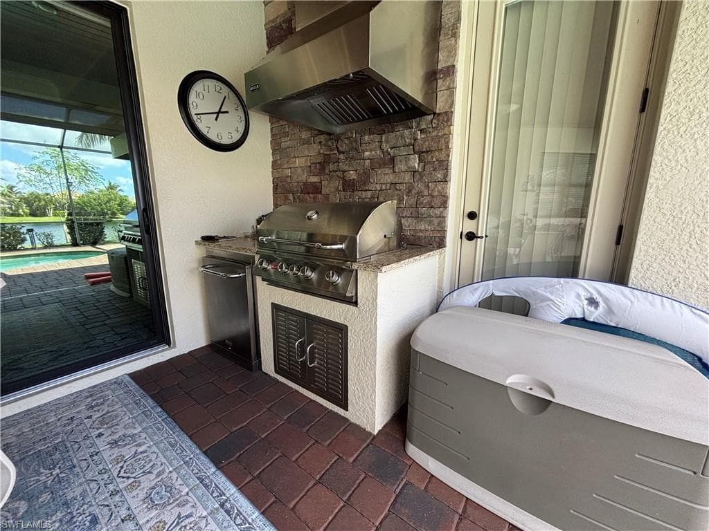 28058 Kerry Ct, Bonita Springs, FL 34135-3