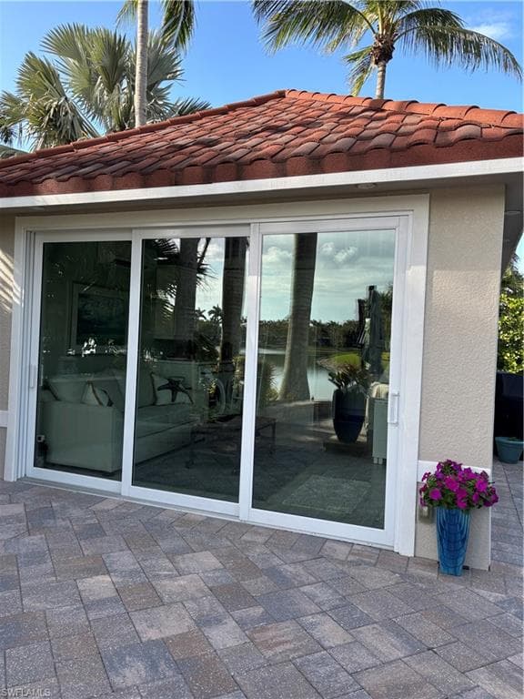 4895 Southern Breeze Dr, Naples, FL 34114-4