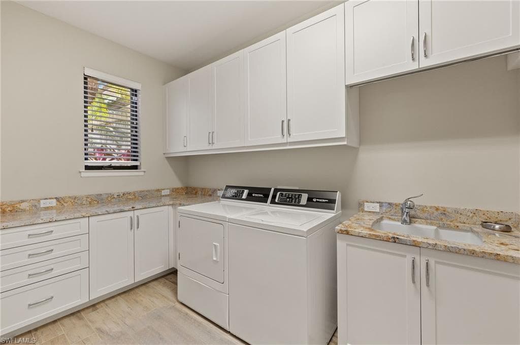 16532 Talis Park Dr, Naples, FL 34110-34