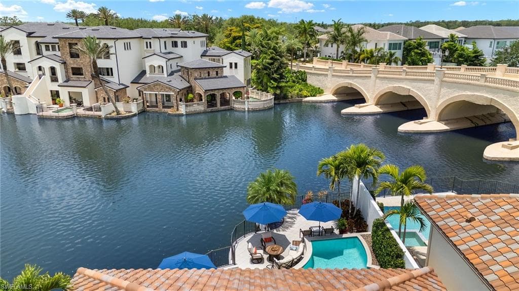 16532 Talis Park Dr, Naples, FL 34110-43