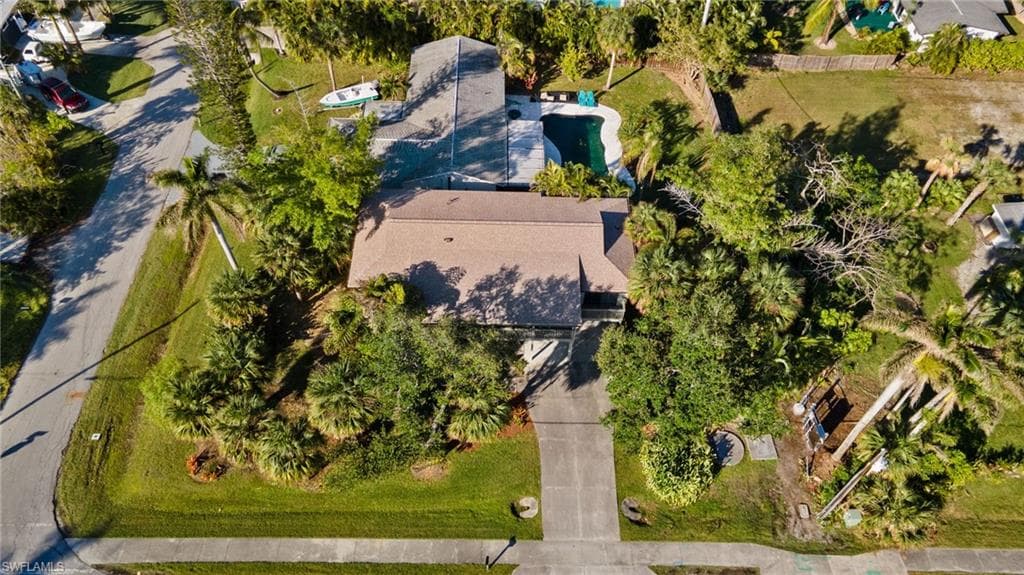 2151 Estey Ave, Naples, FL 34104-31