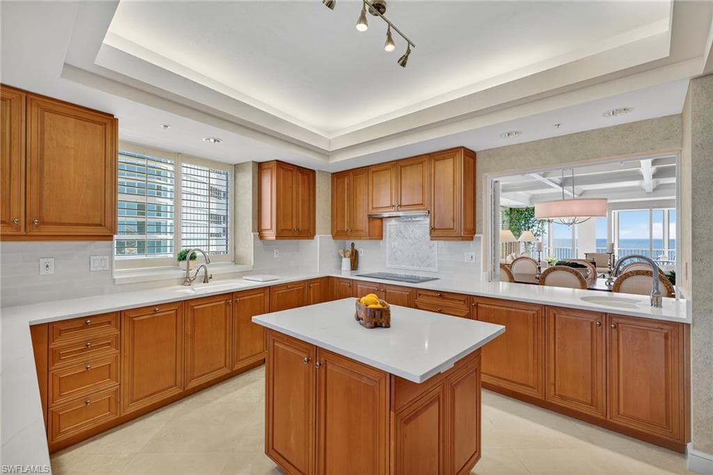 4201 Gulf Shore Blvd N 1101, Naples, FL 34103-15