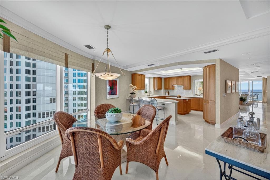 4201 Gulf Shore Blvd N 1101, Naples, FL 34103-19