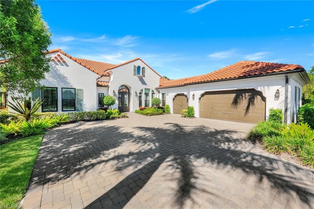 3233 Tavolara Ln, Naples, FL 34114-32