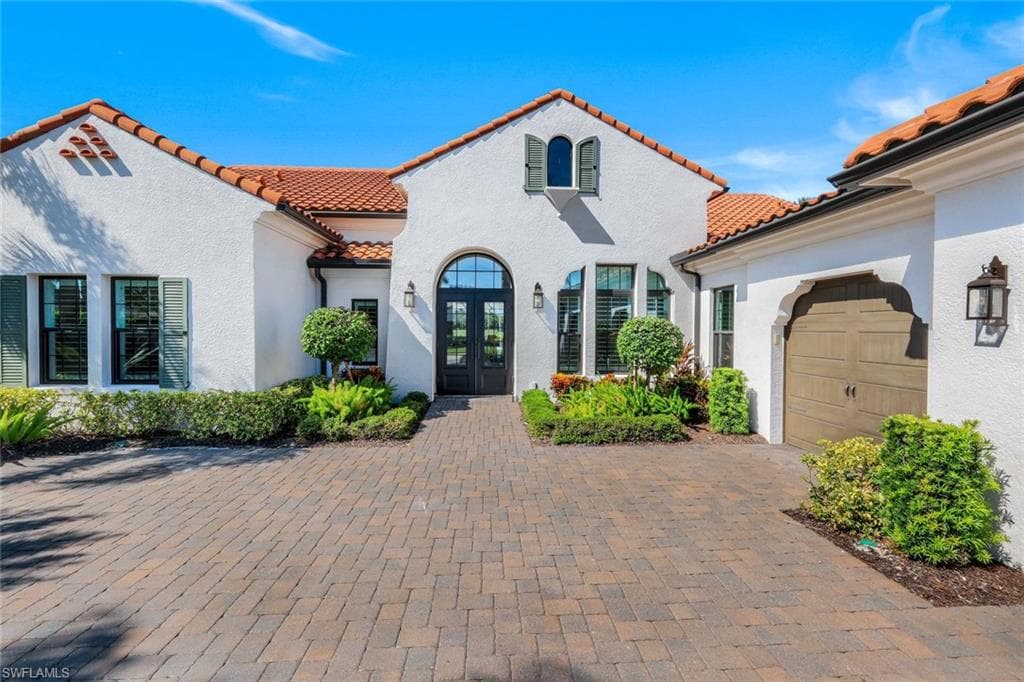 3233 Tavolara Ln, Naples, FL 34114-35