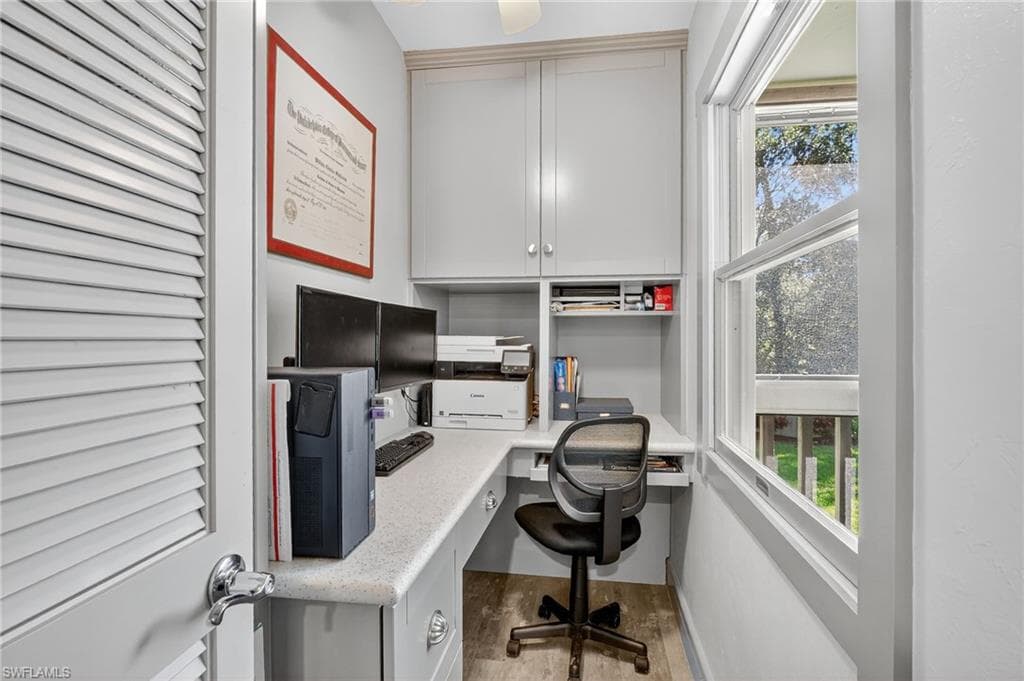 636 Wiggins Bay Dr 636, Naples, FL 34110-17