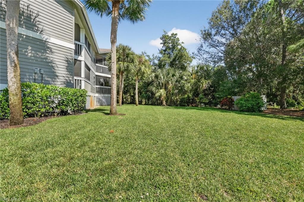 636 Wiggins Bay Dr 636, Naples, FL 34110-31