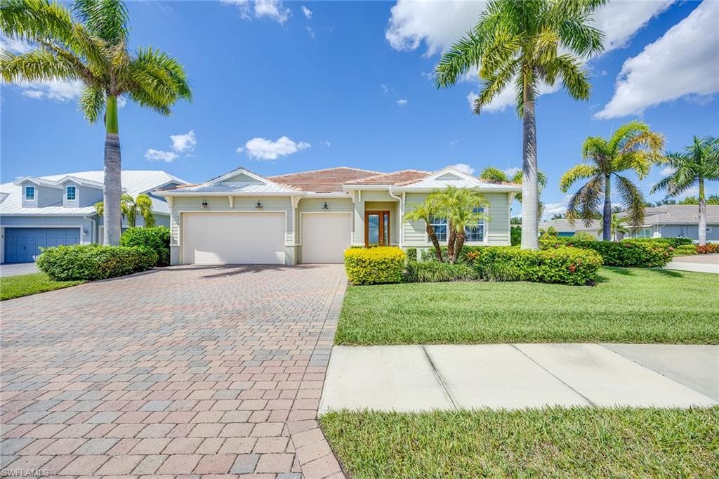 14878 Windward Ln, Naples, FL 34114-8